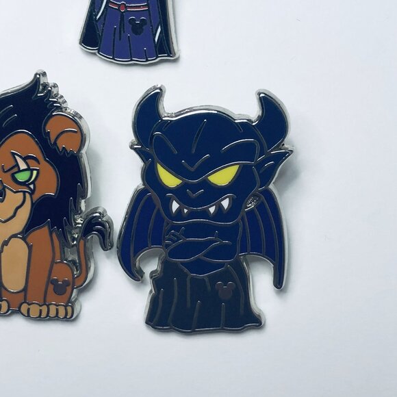 2024 Hidden Disney Disney Villains Complete Set Of 5 Pins - Picture 6 of 11